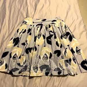Floral skirt with sequins